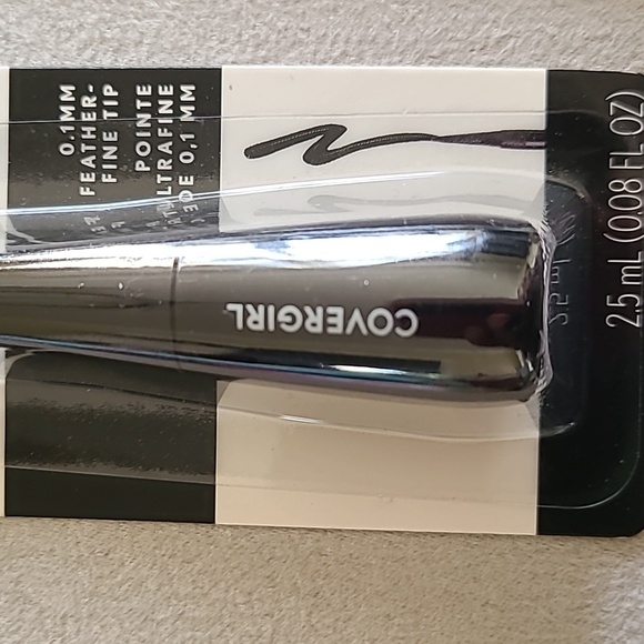 COVERGIRL MAKEUP BUNDLE OF 8 ITEMS - Picture 8 of 16